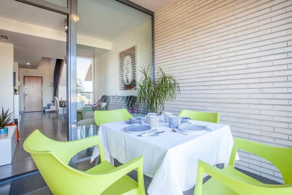 Confortable Beach Appartment With Views To The Sea プソル エクステリア 写真